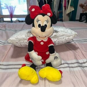 Disney Scentsy Buddies Minnie Mouse Plush Toy With Scent Pack EUC